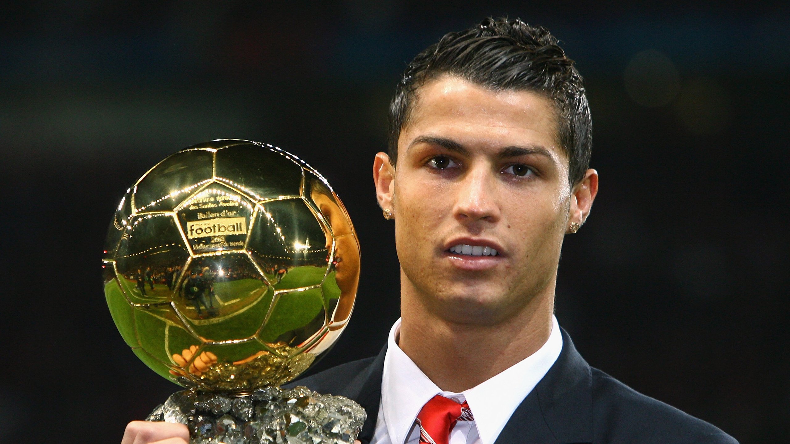 开云体育移动版-巴塞罗那青训新星突破,引发转会市场活跃,巴塞罗那青训视频